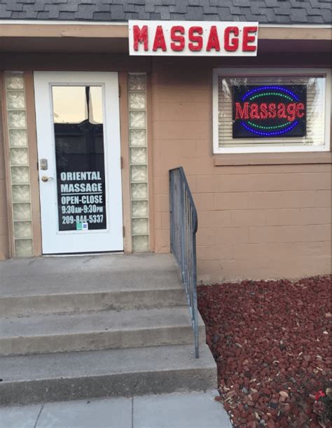Erotic massage Clifton Hill